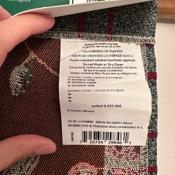 The Manual Woodworkers & Weavers Lighted Christmas Wall Hanging Tapestry - Picture 4 of 6